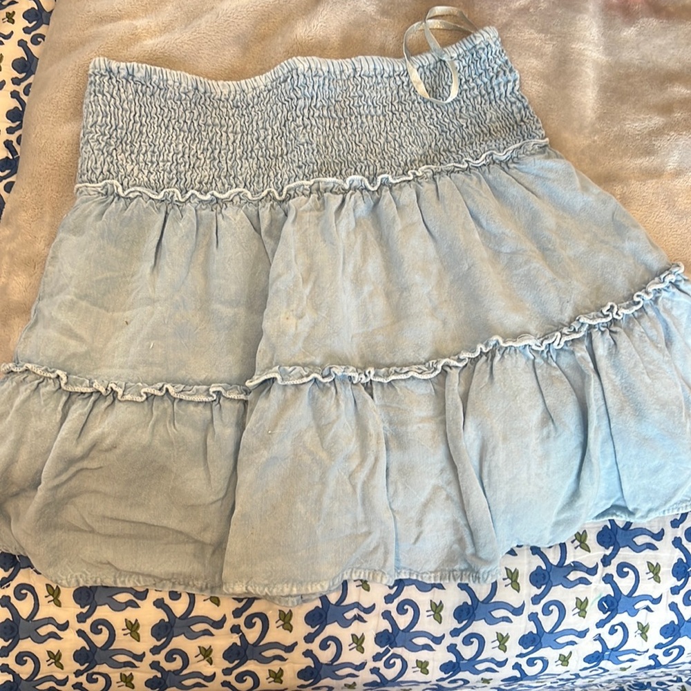 blue skirt
